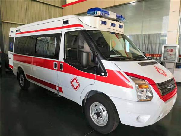平乐县福特V362救护车